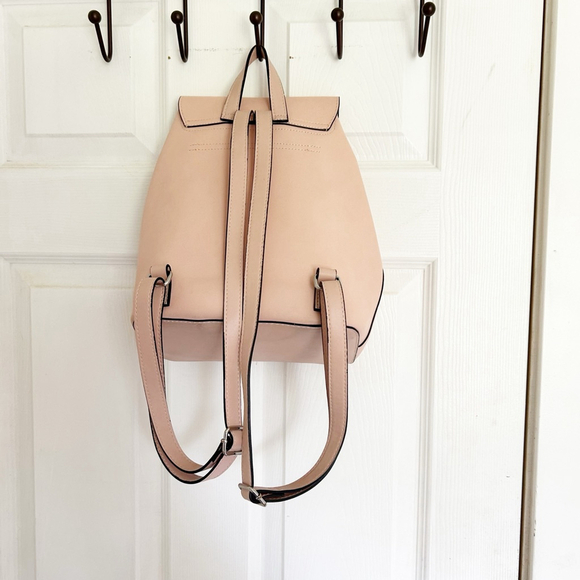 Petal Pink Even&Odd Backpack/ Bag - Picture 2 of 8